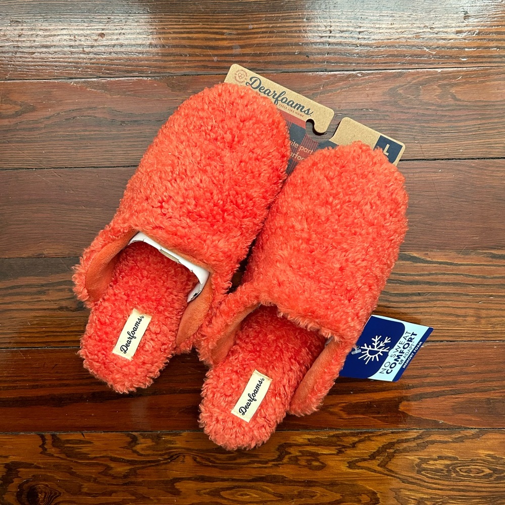 NWT Dearfoams Slippers